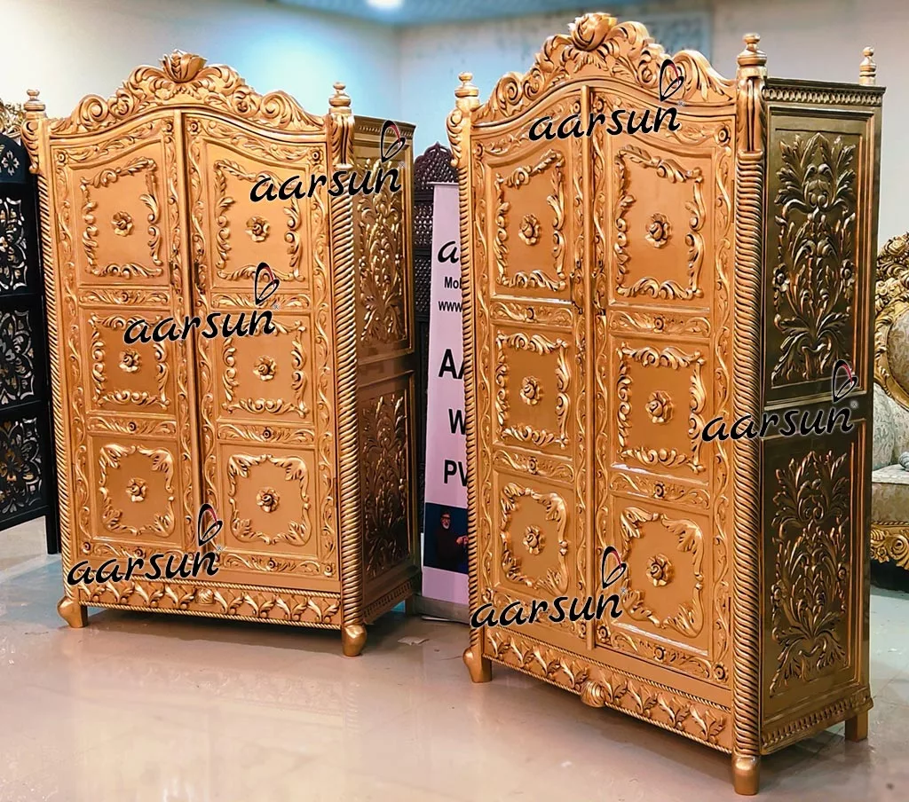 Royal Wardrobe in Teak view 3