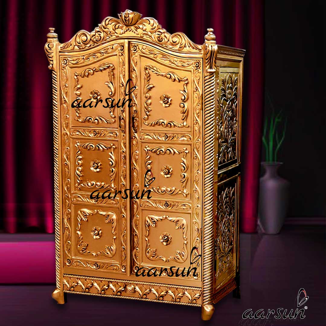 Royal Wardrobe in Teak