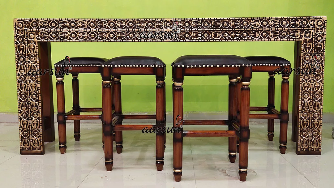 Stylish Bar Table and Chairs view 3