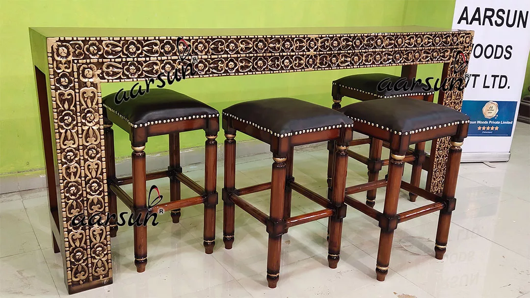 Stylish Bar Table and Chairs view 6